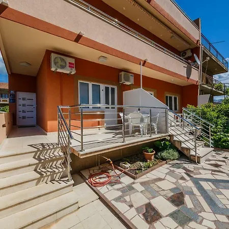 Lägenhet Apartman Sunce *